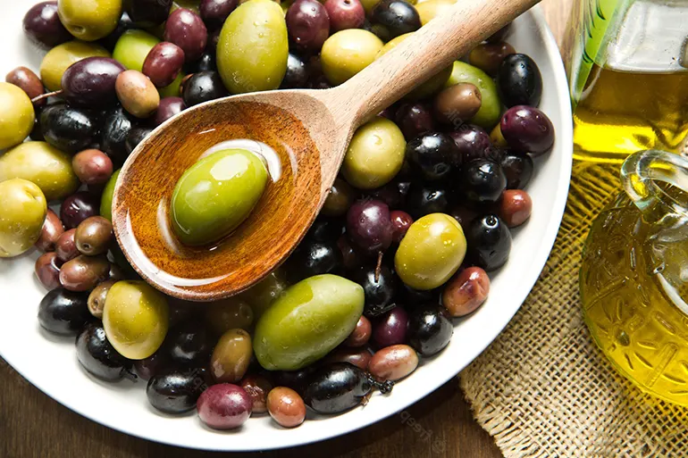 Olio d’oliva, buono non solo a tavola